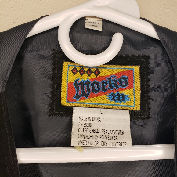 Axle Works Vintage Leather Vest - Picture 2 of 3